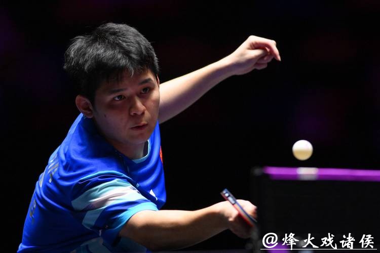 乒乓球亚洲杯男单小组赛 林诗栋完胜对手取得两连胜