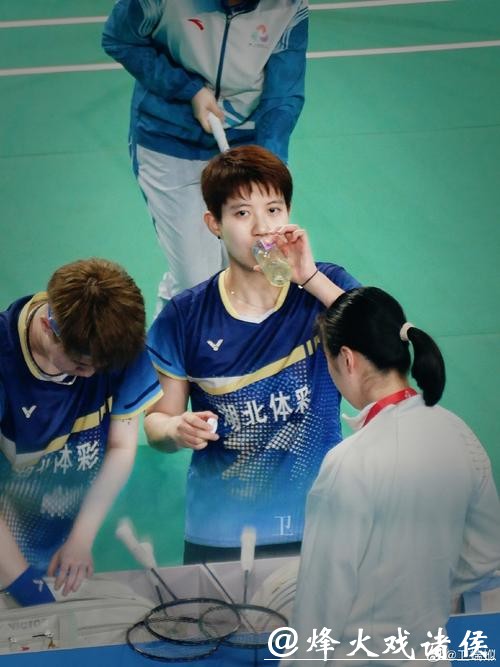 全运会羽毛球女子团体小组赛:浙江队胜湖北队 全运会羽毛球女子团体小组赛:浙江队胜湖北队