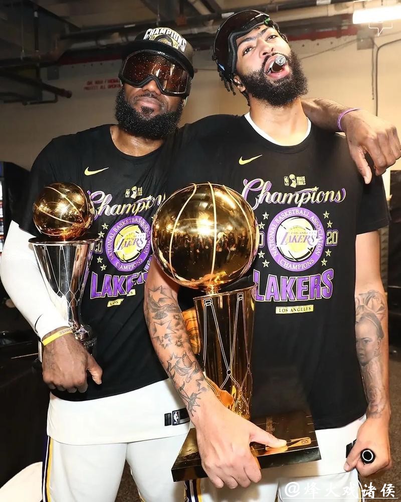 詹姆斯拿两项历史第一浓眉21+20 湖人力克国王